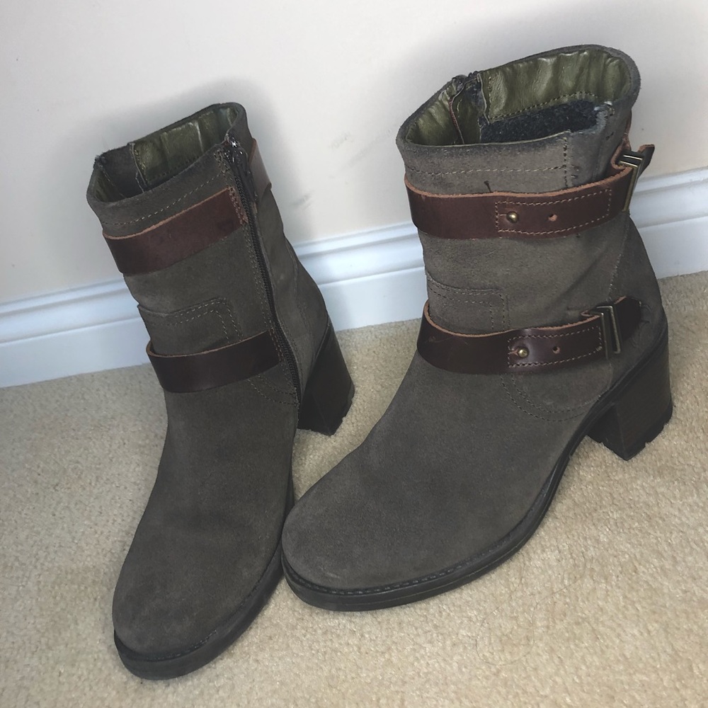 Browns Exclusive Artica Waterproof short boots
